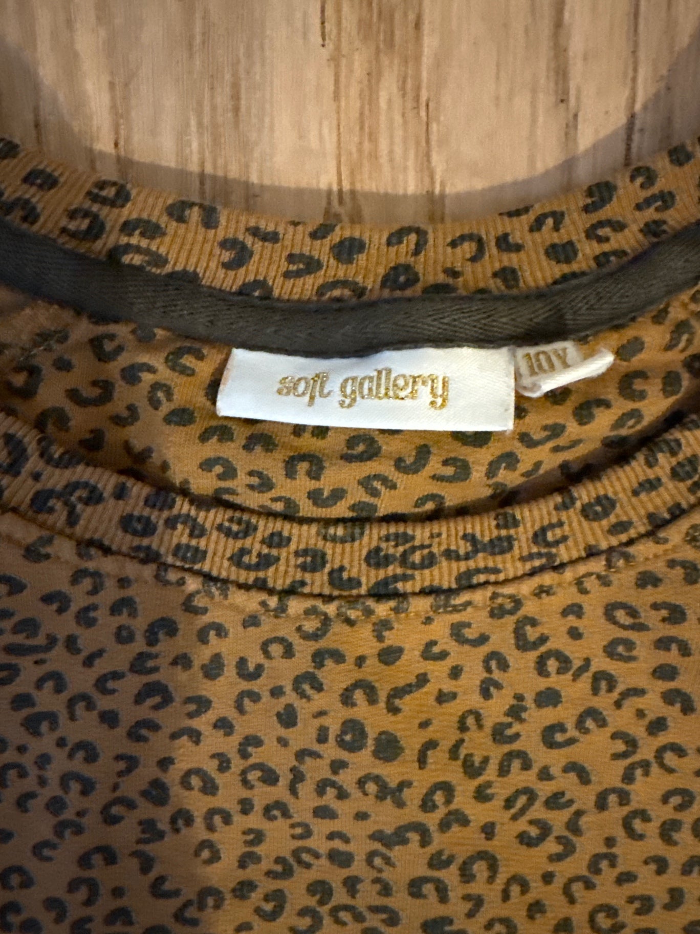 Sweater Braun mit Leo-Muster Gr.10 | Soft Gallery