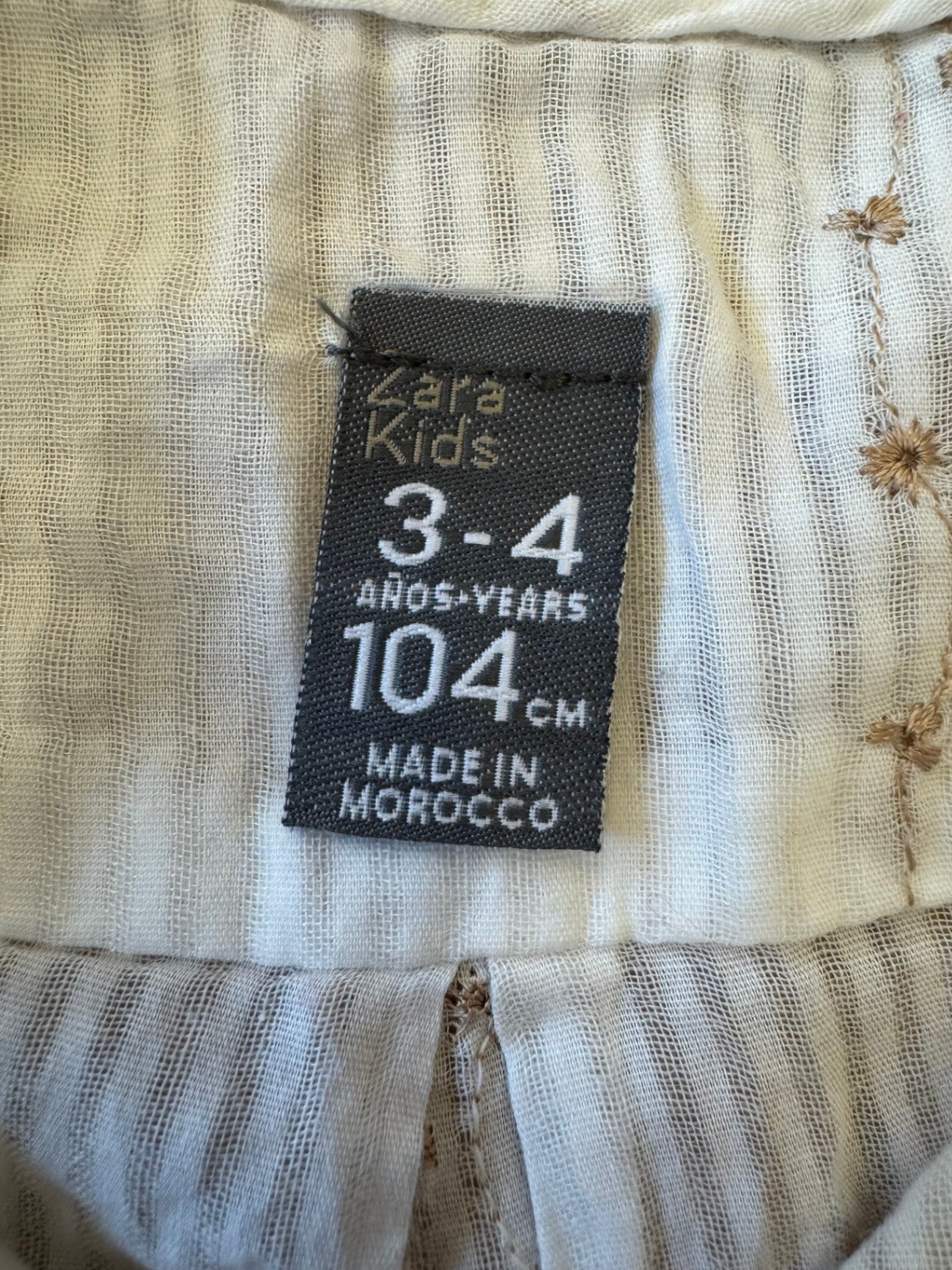 Bluse Beige/Weiß mit Stickereien Gr.104 | ZARA