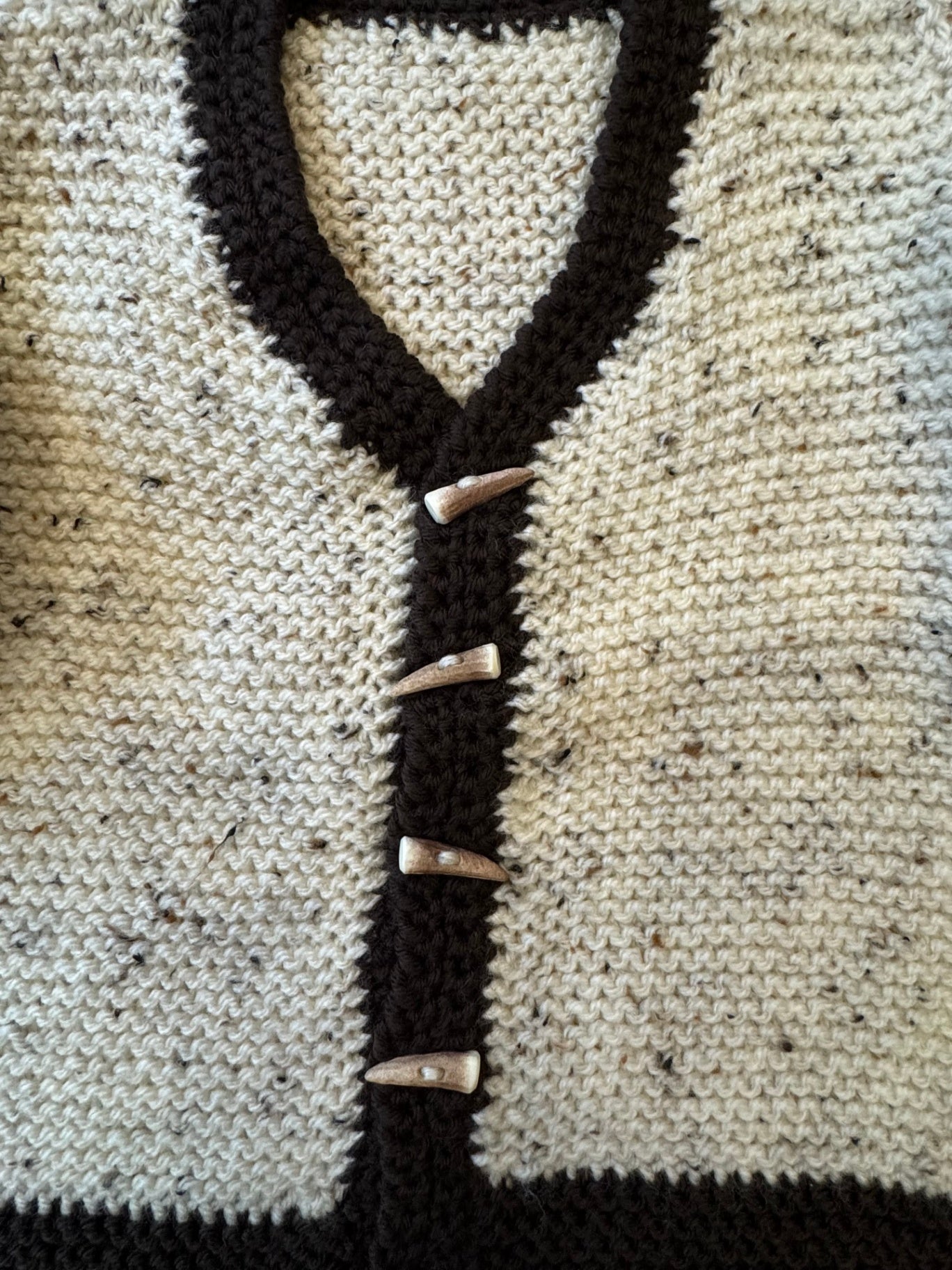 Cardigan beige-braun Gr.92 | Handbarbeit