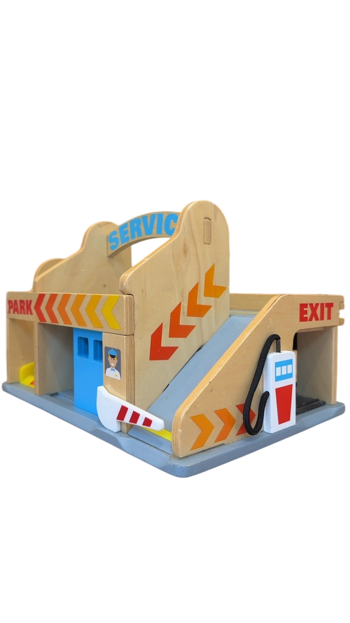 Service-Station Park-Garage 19271  | Melissa & Doug