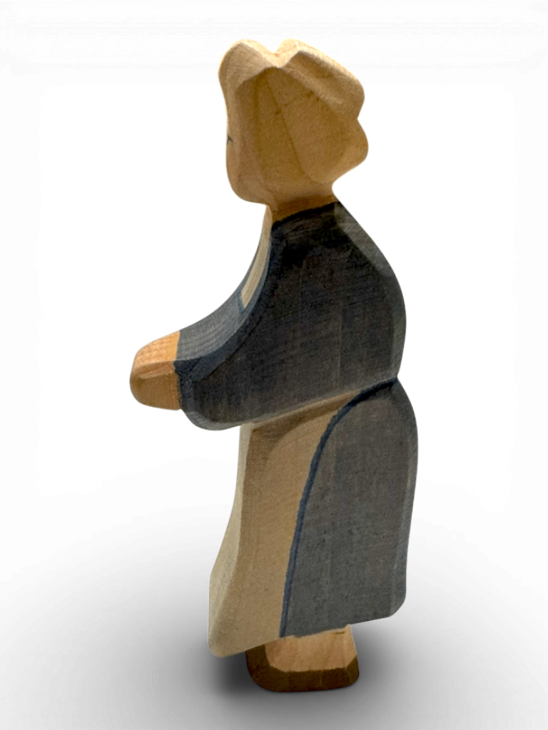 Spielzeugfigur "Großmutter" 10020 Naturholz Gr.14.5 cm | Ostheimer