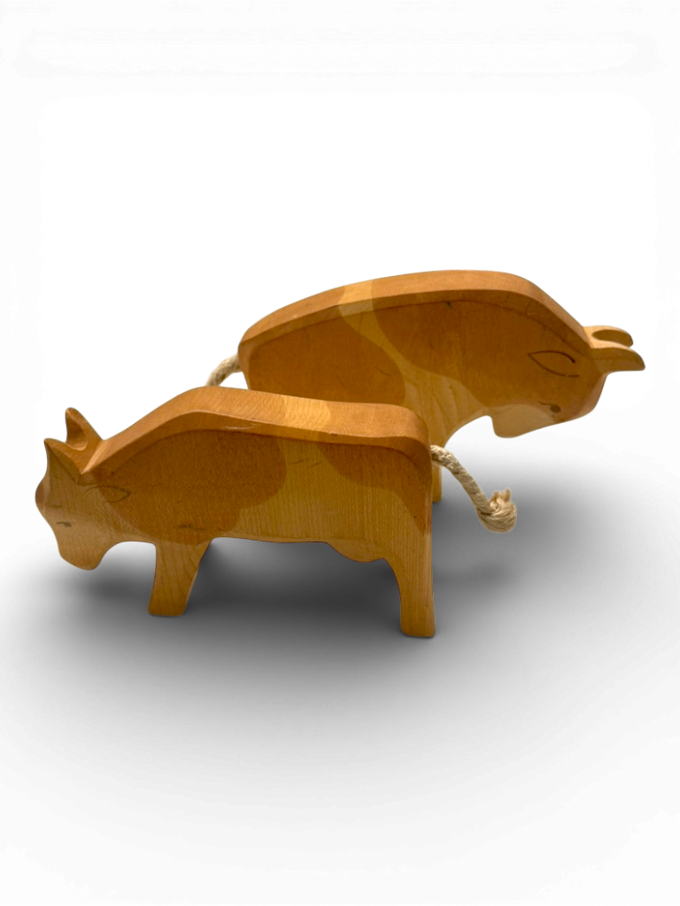 Spielzeugfigur "Stier braun" 11021 Naturholz Gr.14.5 cm | Ostheimer