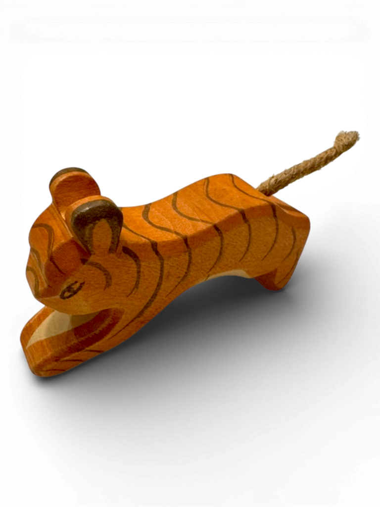 Spielzeugfigur "Tiger klein lauernd" 20103 | Ostheimer