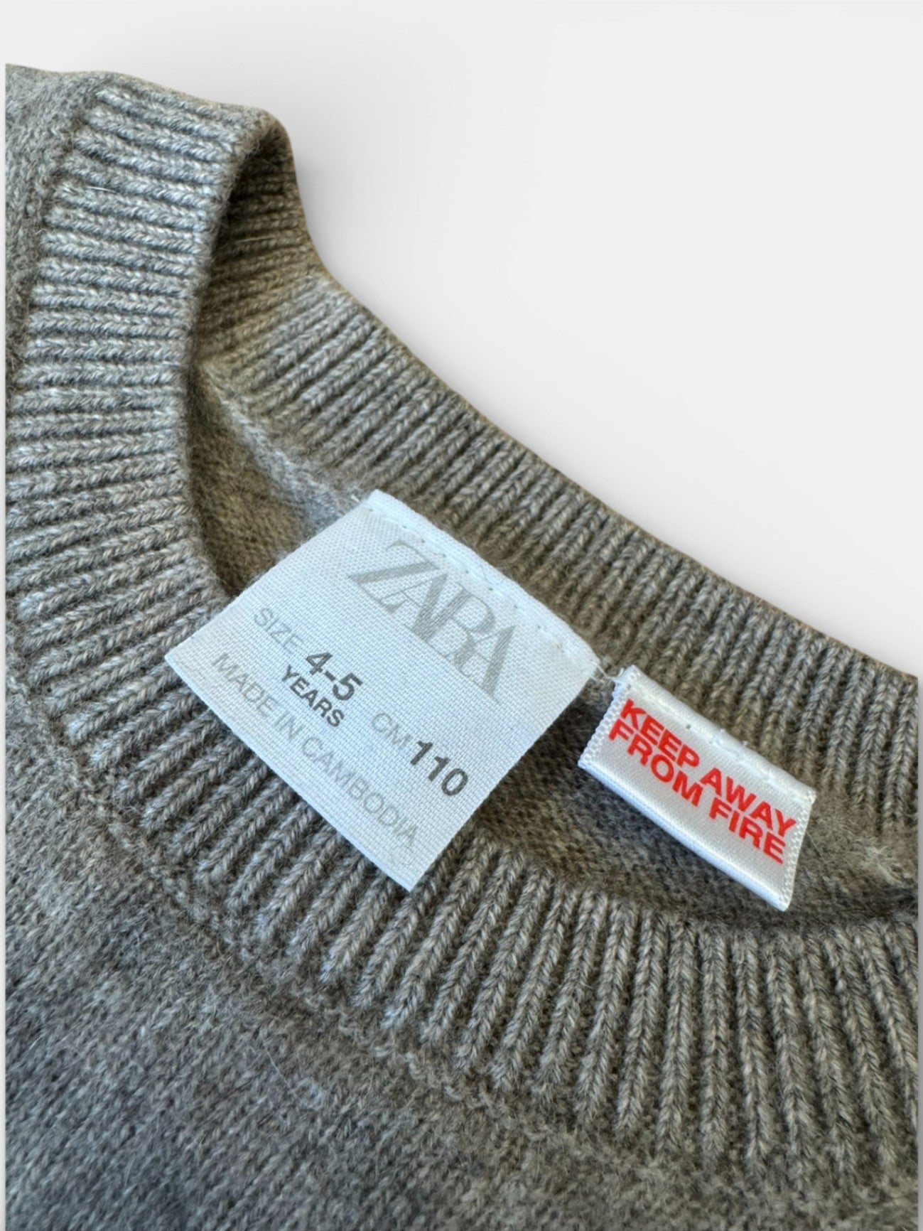 Pullover Greige Gr.110 | ZARA