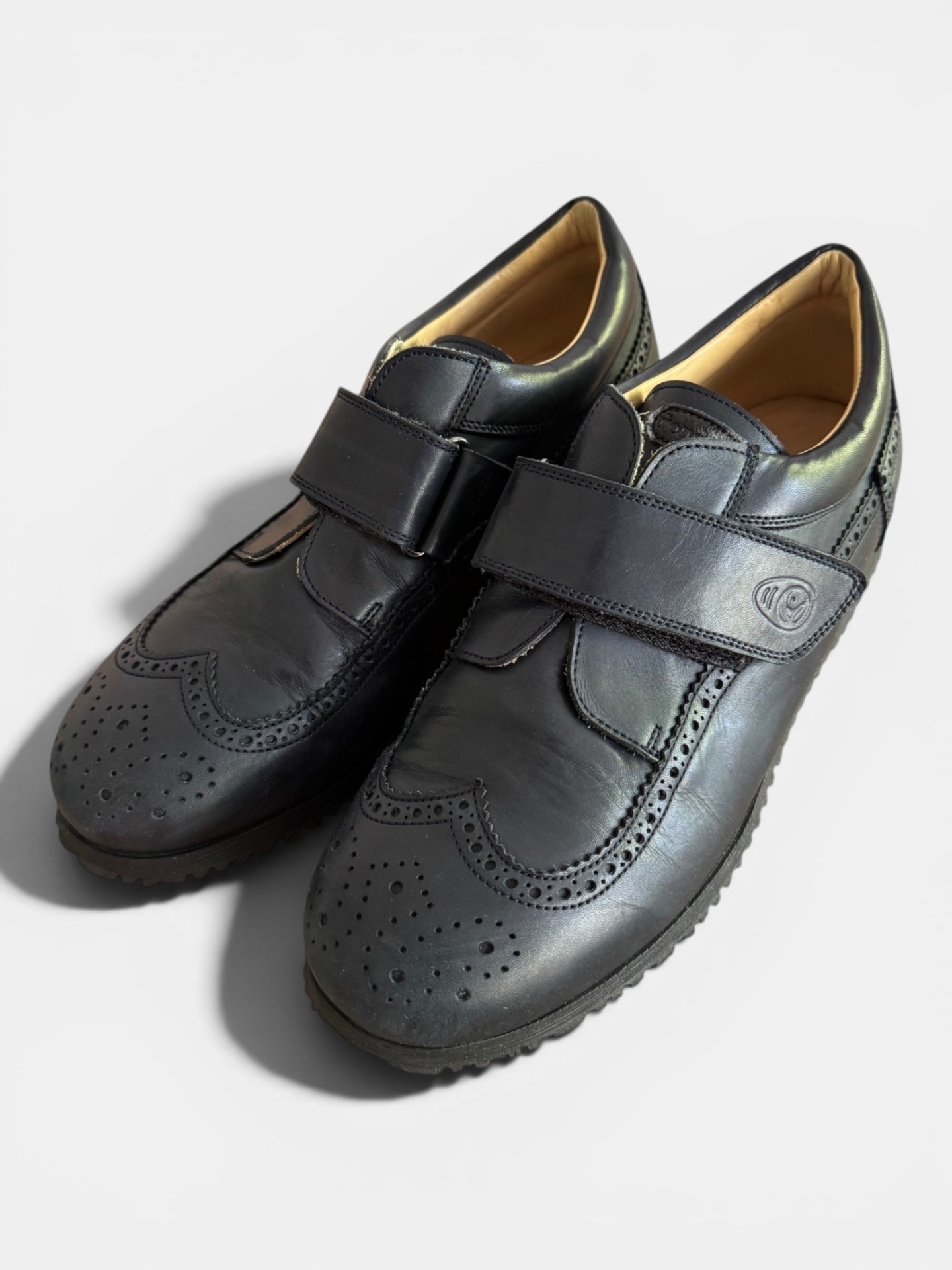 Halbschuh mit Klett Schwarz Gr.38 | Roninella
