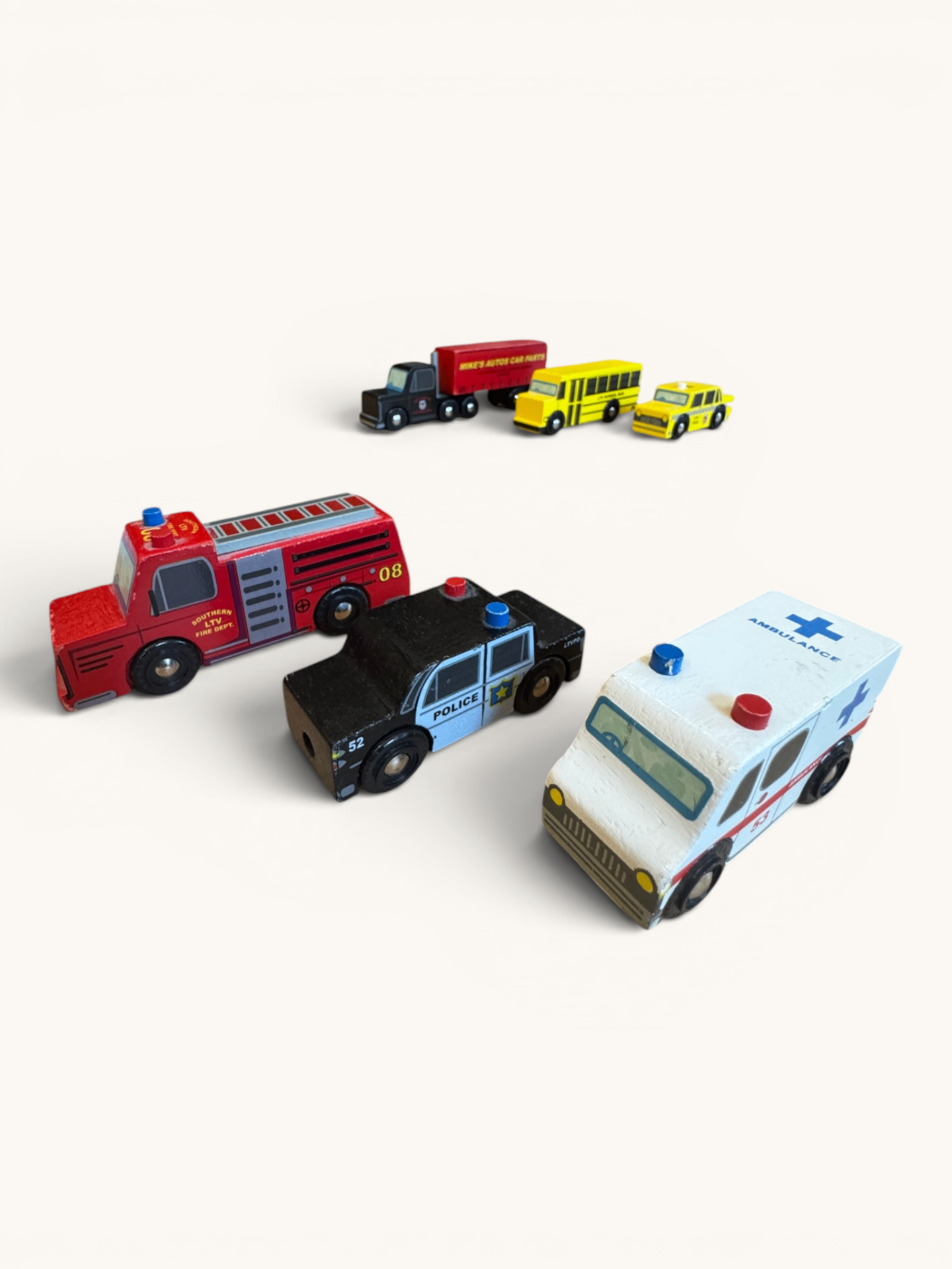 6-teiliges Holzfahrzeuge-Set „Großstadt & Rettung“ | LTV (Le Toy Van)