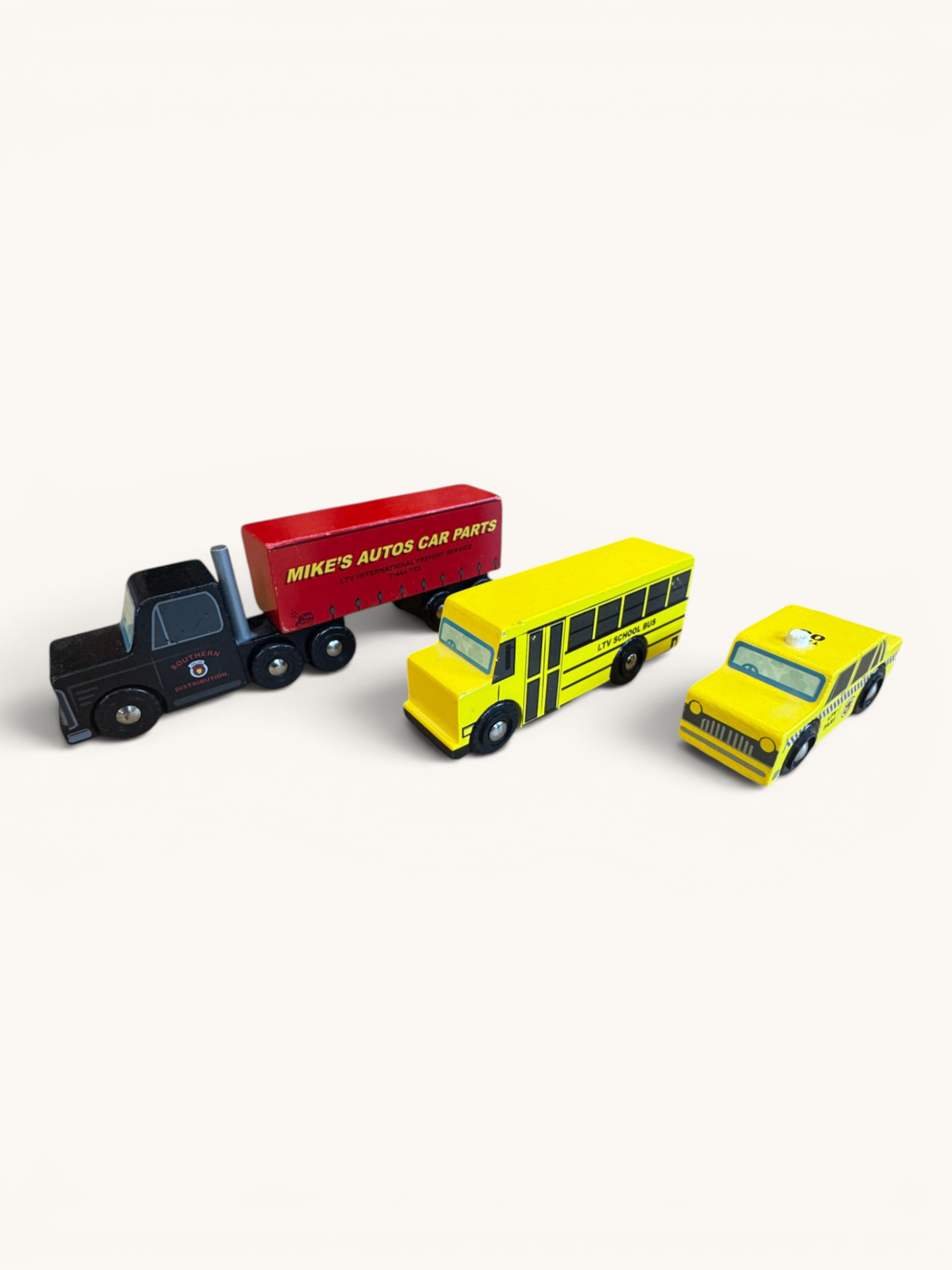6-teiliges Holzfahrzeuge-Set „Großstadt & Rettung“ | LTV (Le Toy Van)