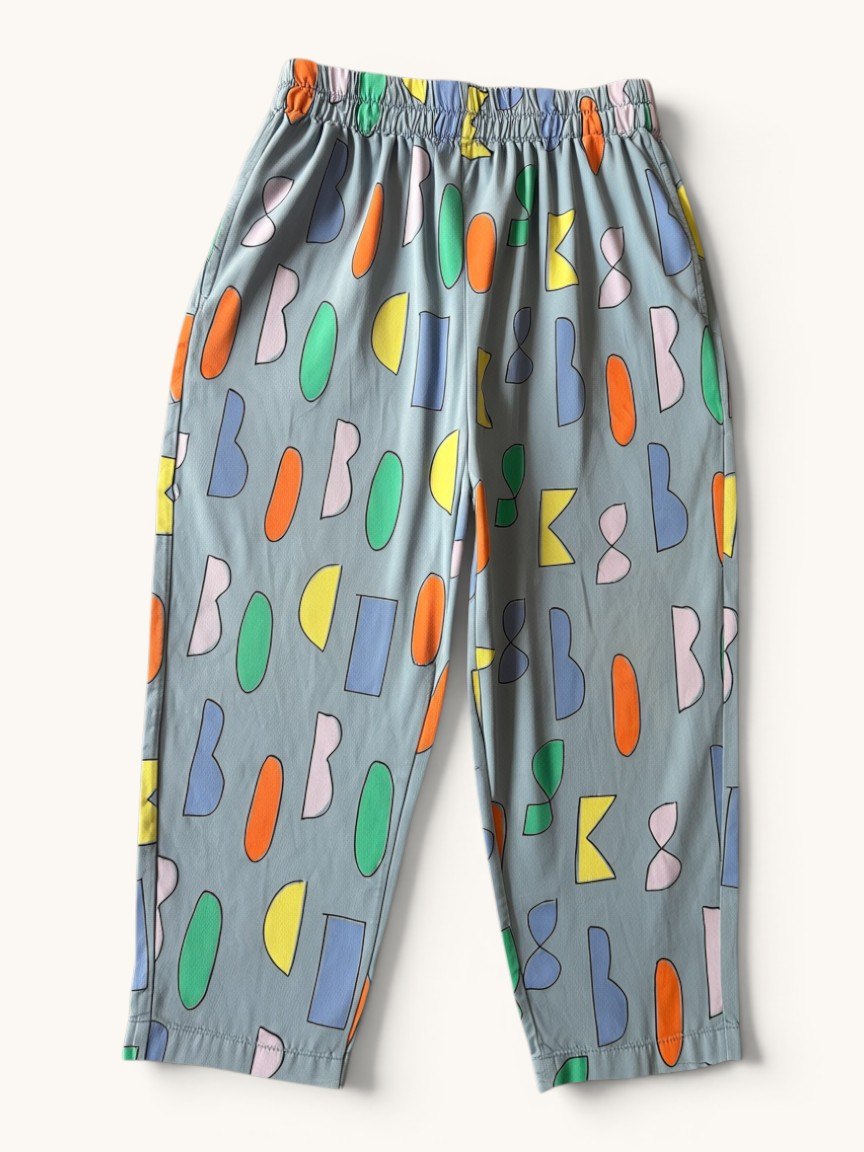 Bunte Hose mit abstraktem Buchstaben-Print Gr.122 cm | Bobo Choses