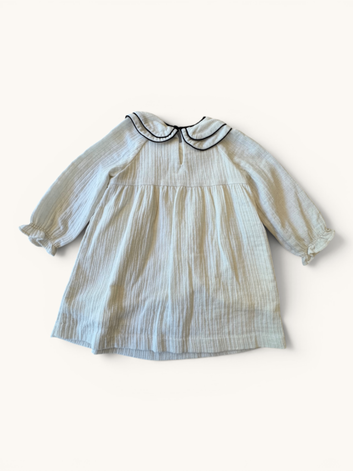 Musselin-Kleid mit Kontrast-Kragen & Schleifen Creme Gr.86/92 | Zara