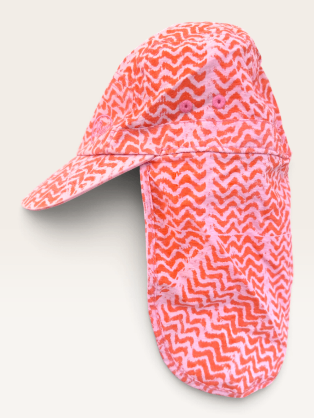 Buff Kinder Cap mit Nackenschutz – Pink/Rot Zickzack | Buff