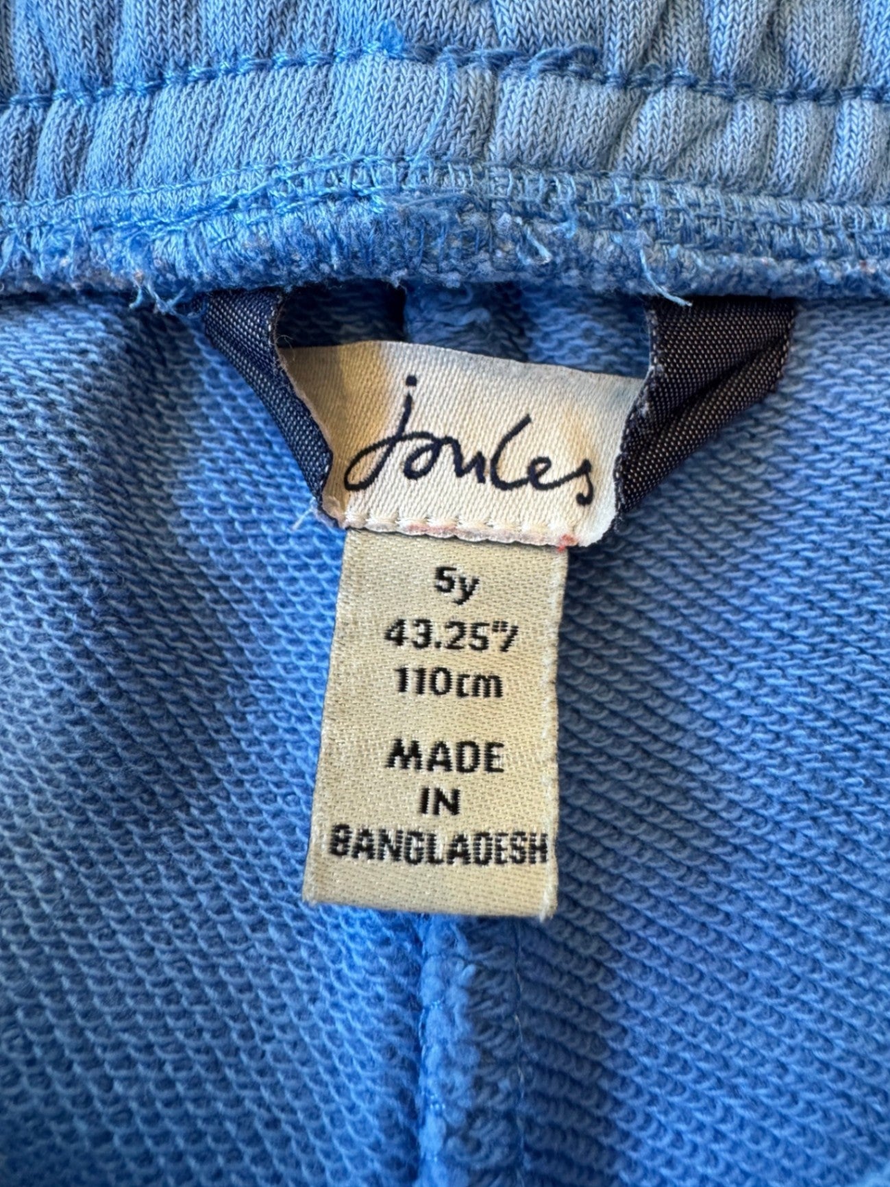 Kinder-Sweatshorts, Hellblau mit Delfin-Applikation Gr.5y/110cm | Joules
