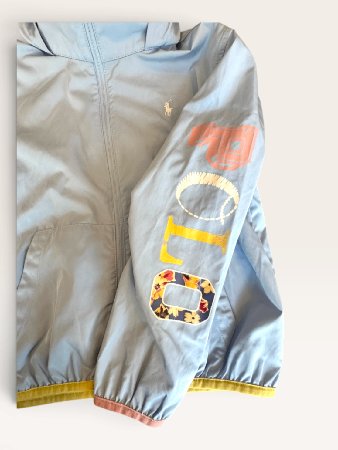 Windjacke mit Kapuze & Ärmel-Print (Hellblau) Gr.122 / 7 | Polo Ralph Lauren