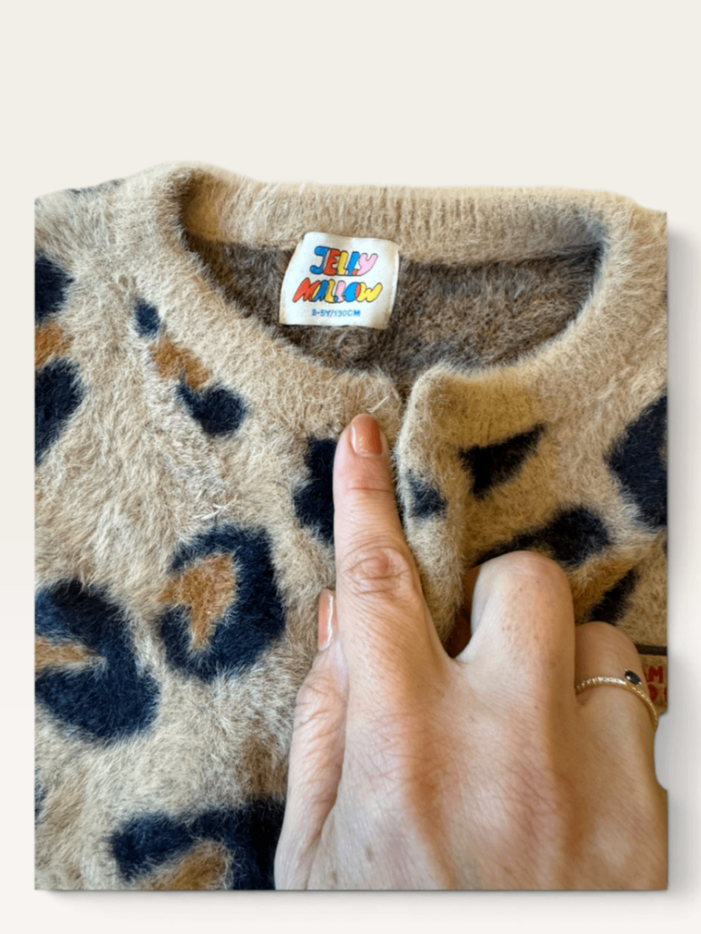Flauschiger Cardigan im Leo-Look mit Patch (Gr. 8–9 Jahre / 130 cm) | Jelly Mallow