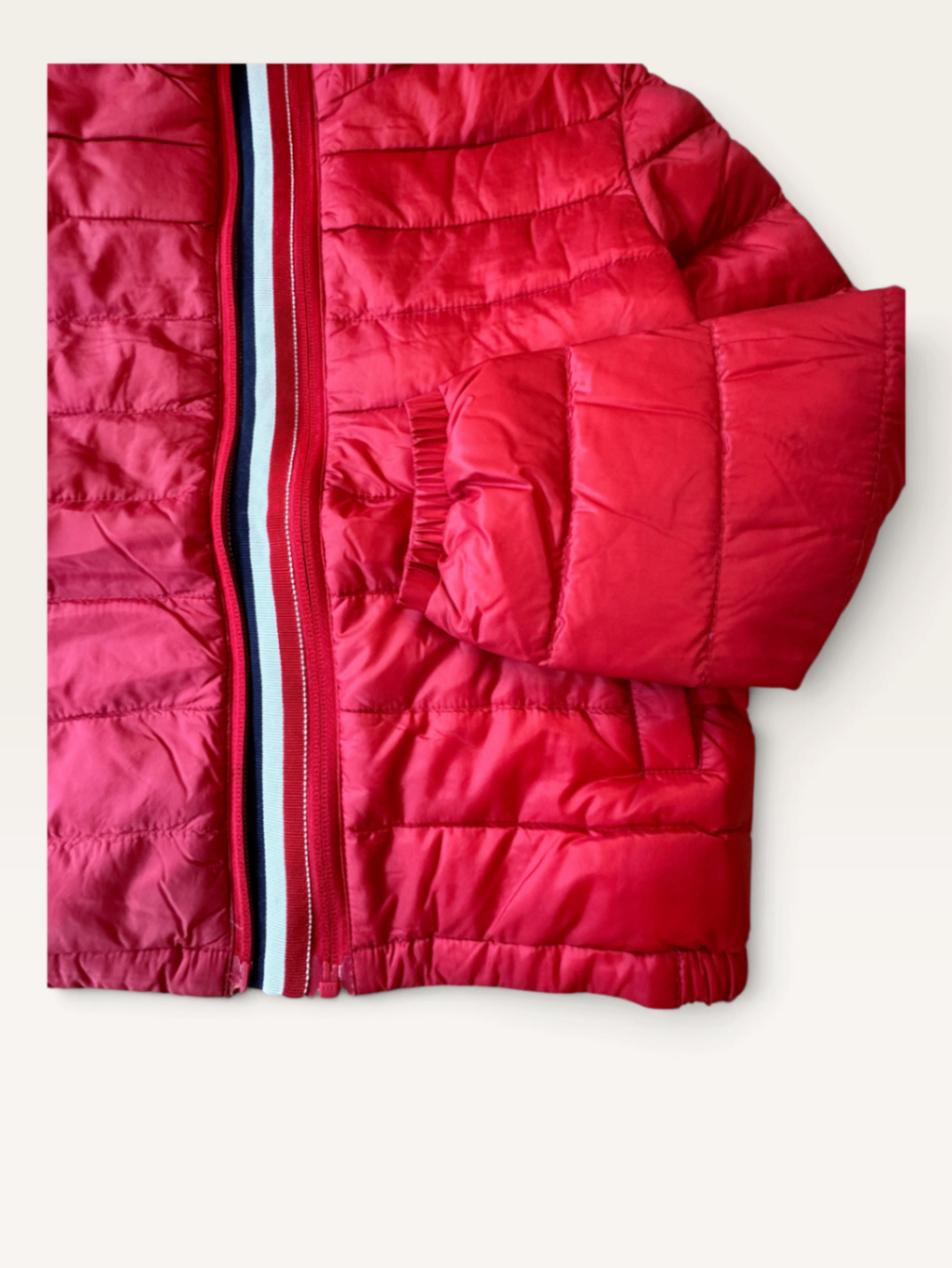 Daunen-Steppjacke mit Kapuze in Himbeerrot / Kirschrot Gr.10 | Moncler