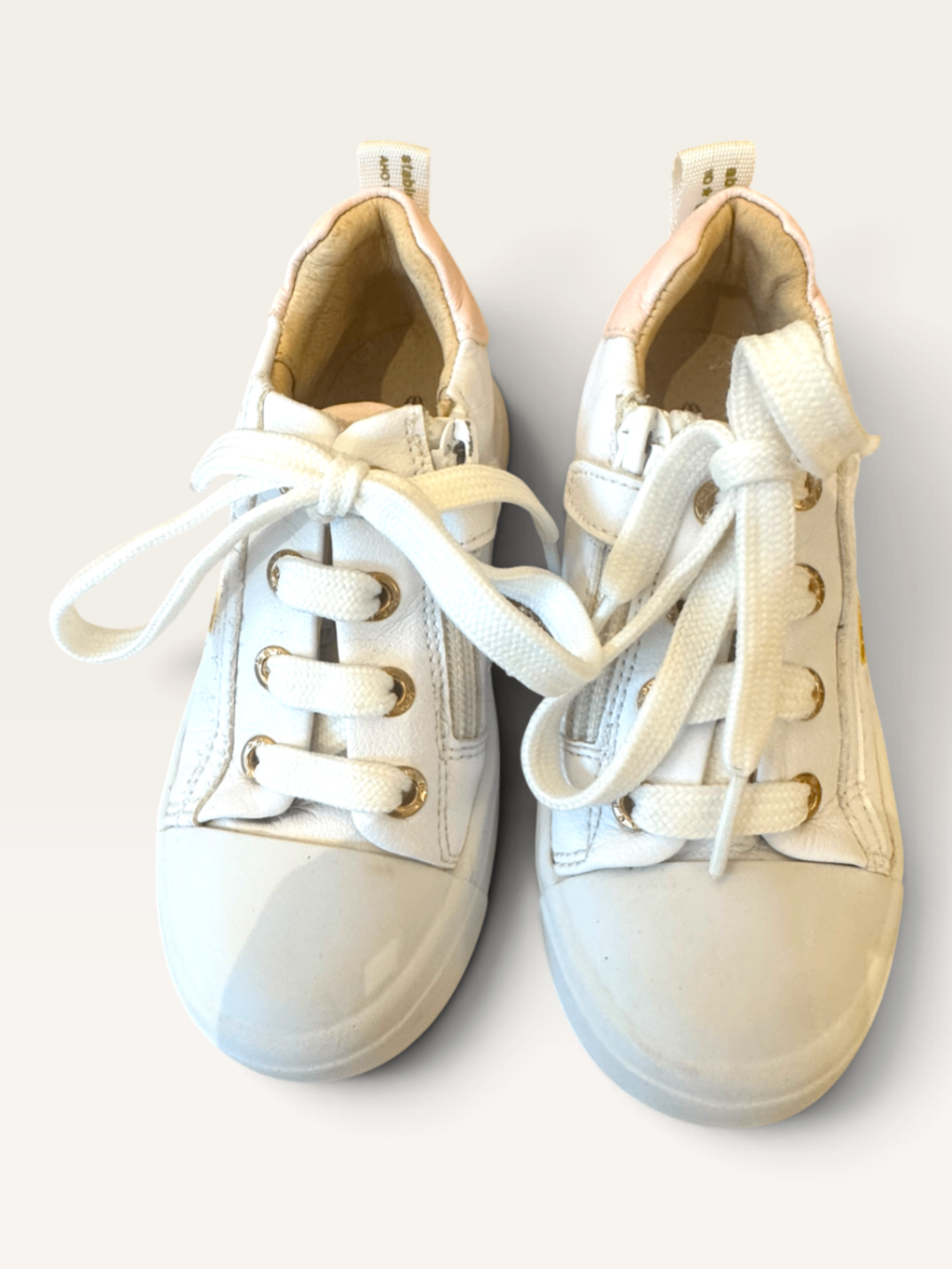 Weiße Leder-Sneaker mit Kirschen-Stickerei & Reißverschluss (Gr. 25) | Shoesme