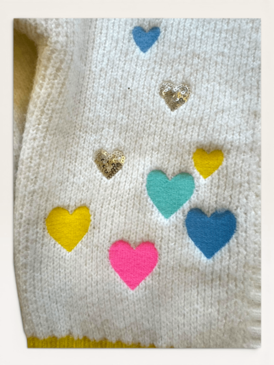 Strickjacke mit bunten Herzen & Regenbogen-Bündchen Off-White (Gr.122/128) | Billieblush