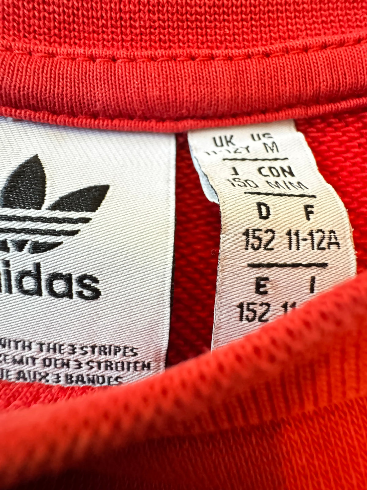 Trefoil Sweatshirt in Rot Gr.152 / 11-12Y | adidas Originals