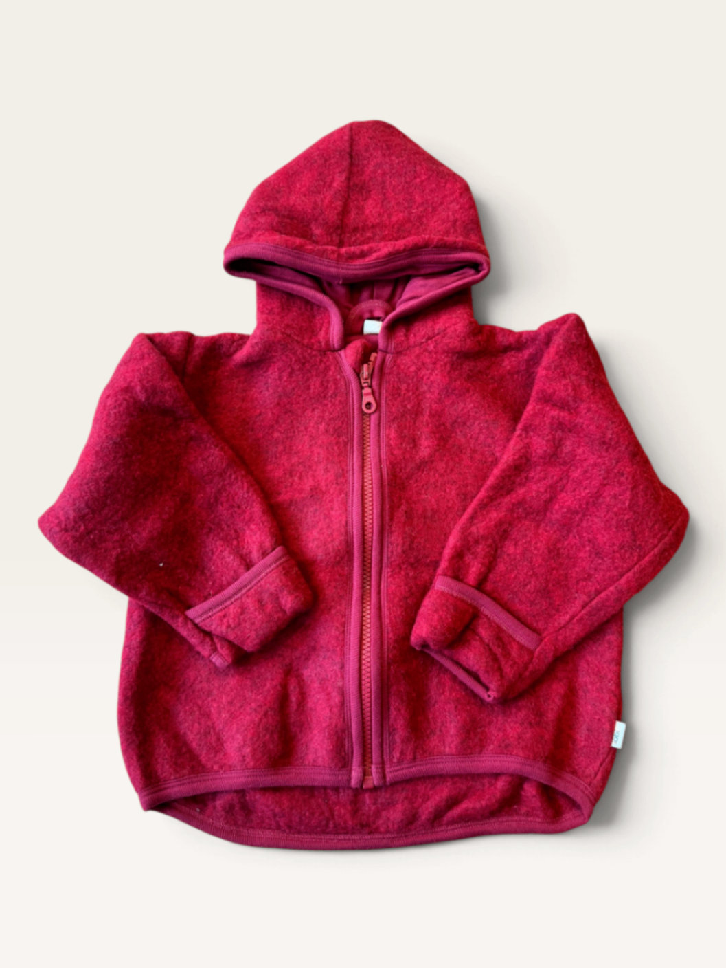 Wollwalk-Jacke mit Kapuze (Beere / Rot) Gr.86/92 | iobio