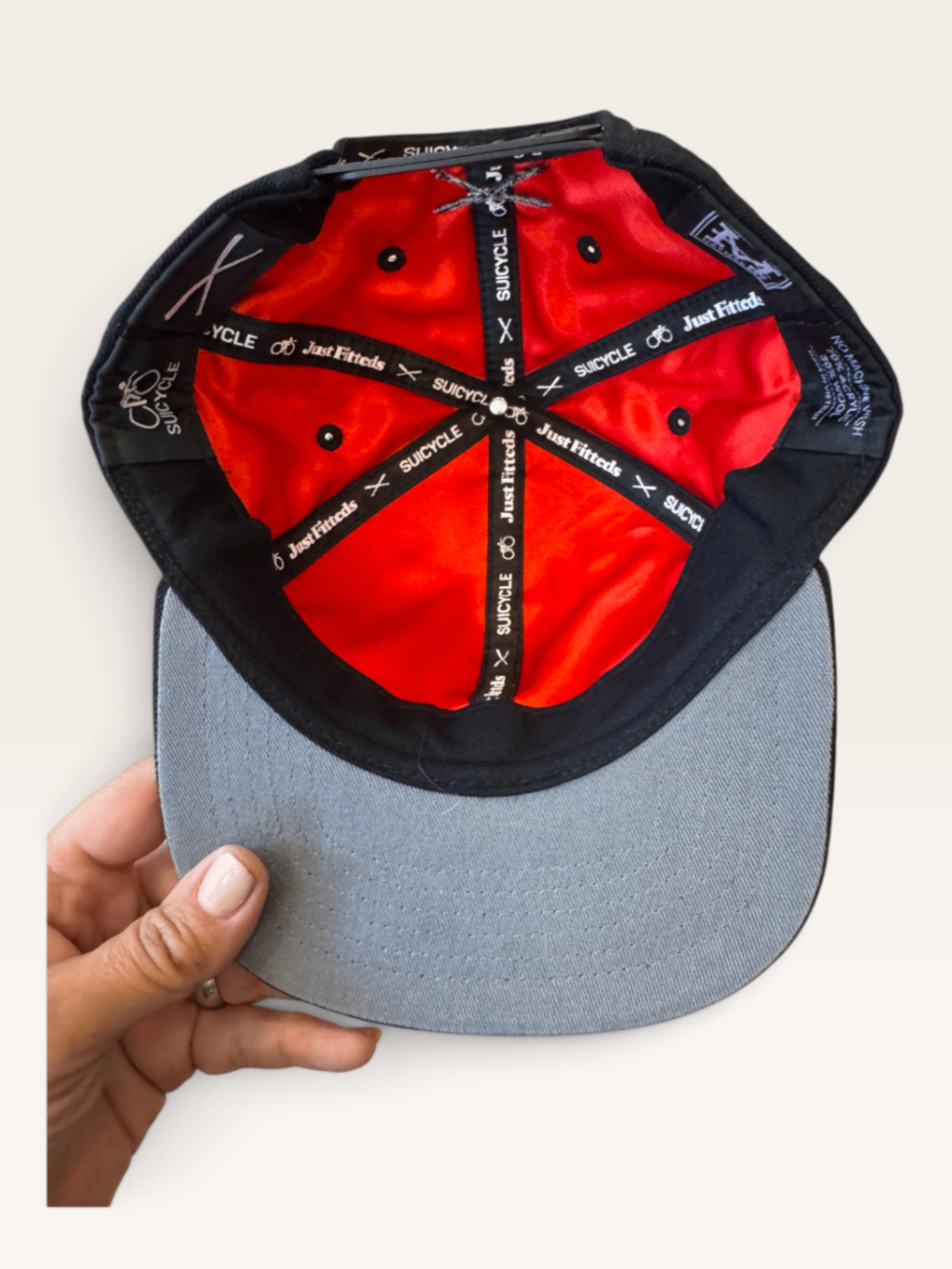 Snapback Dunkelblau mit Stickerei Schwarz Gr.OS | JustFitteds