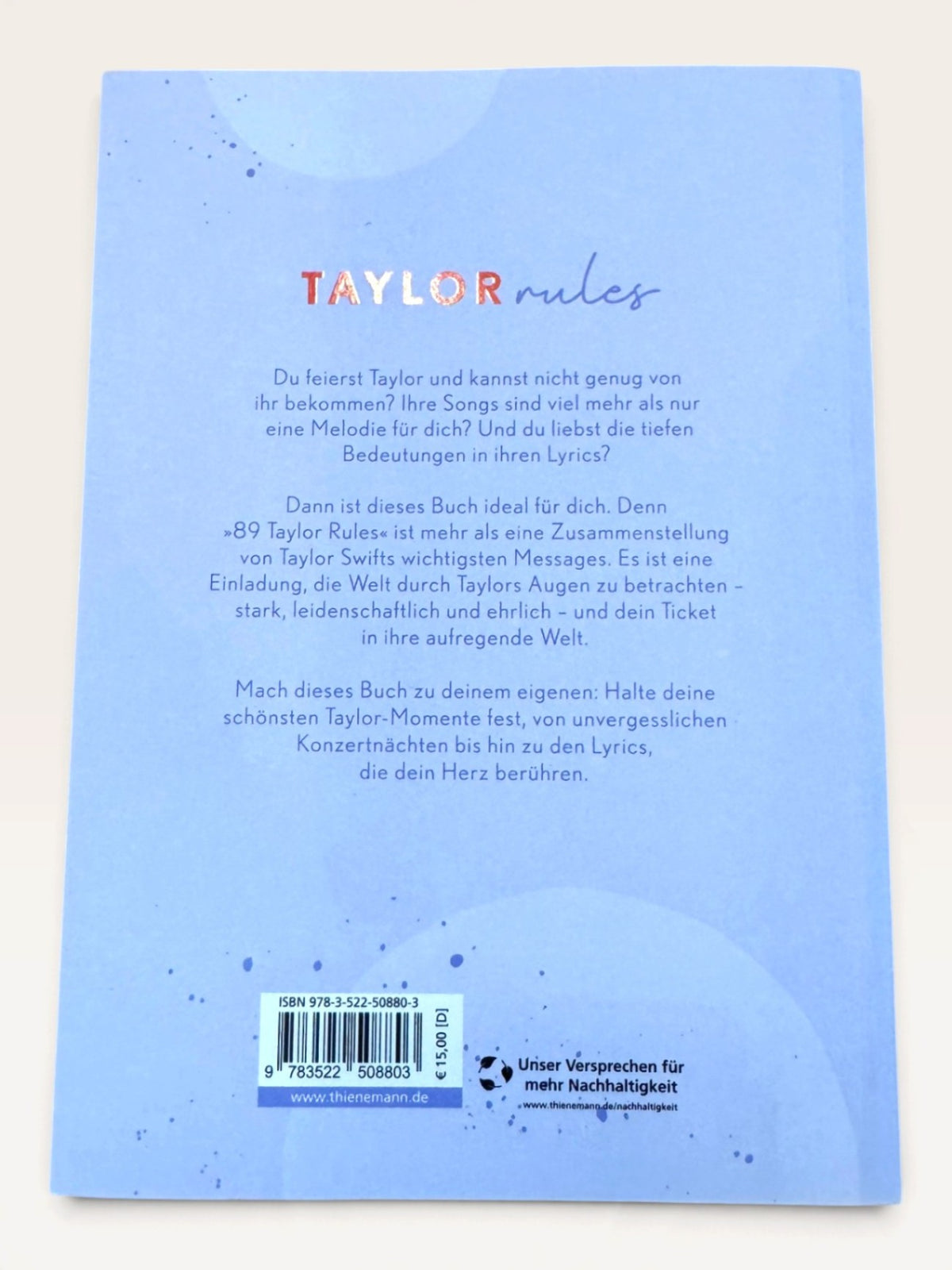 „89 Taylor Rules“ – Botschaften aus Taylor Swifts Songs | Planet!