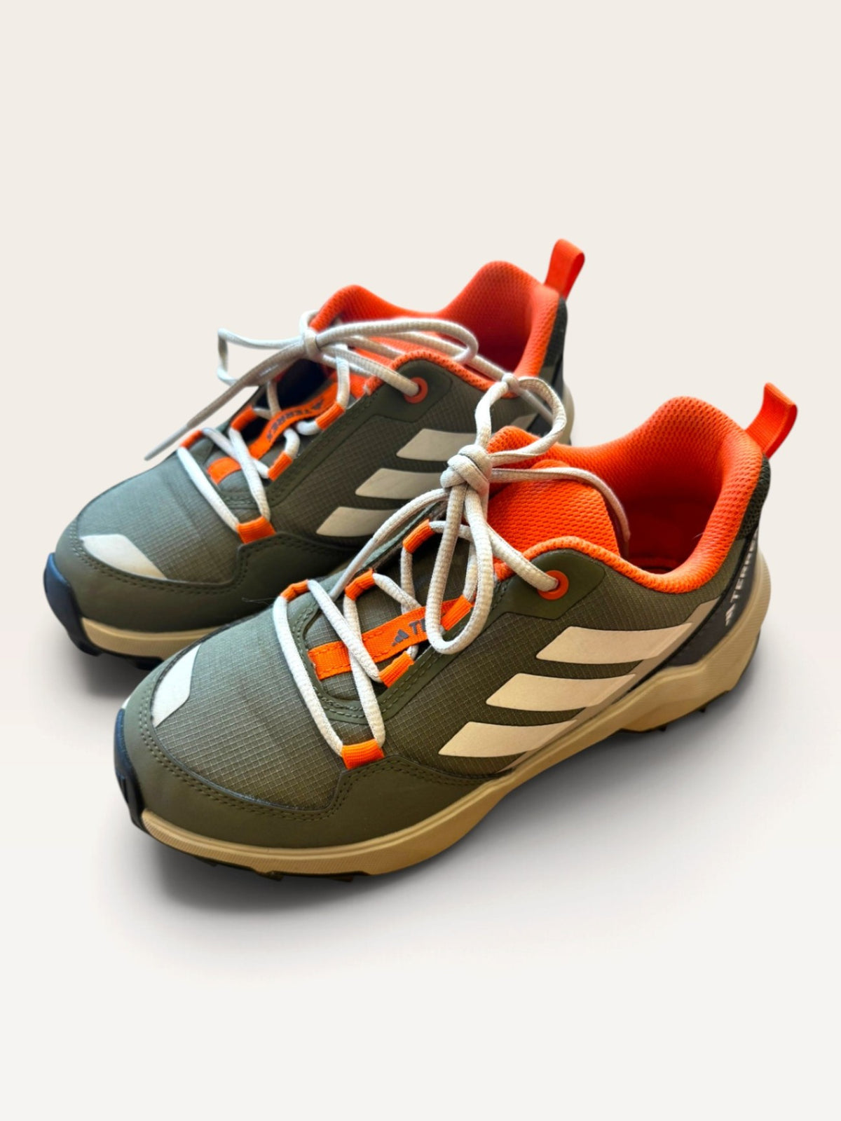 Trekkingschuhe Olivegrün Gr.30 | adidas Terrex